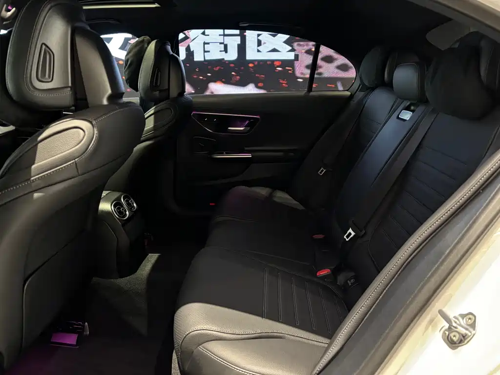 Mercedes-Benz Mercedes-Benz C-Class 2023 Model Year Facelift C 200 L Sport Edition 2023 - thumbnail 16