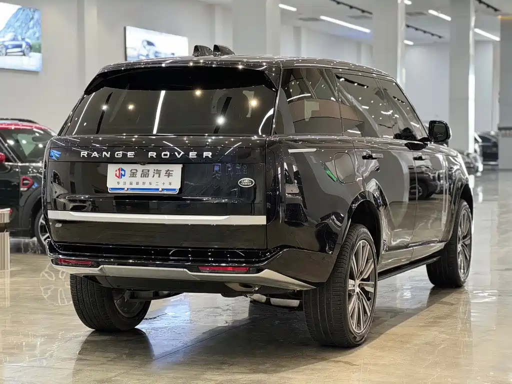 Land Rover Range Rover 2025 3.0 L6 400PS Autobiography Long Wheelbase 2026 - thumbnail 4