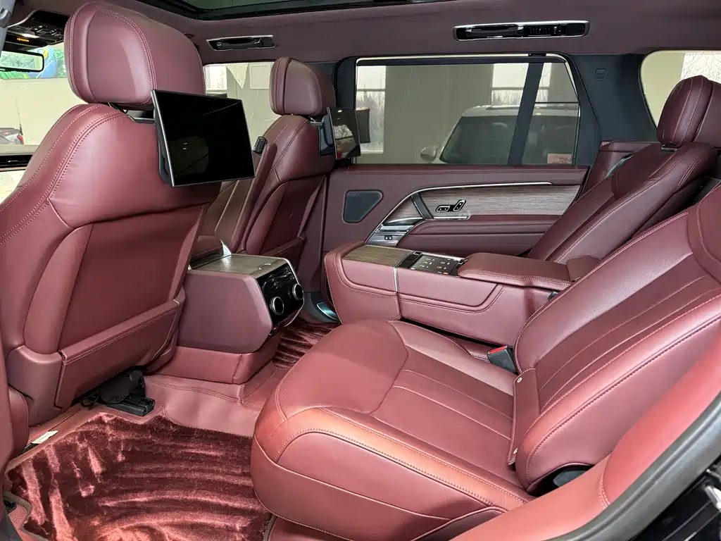 Land Rover Range Rover 2025 3.0 L6 400PS Autobiography Long Wheelbase 2026 - thumbnail 8