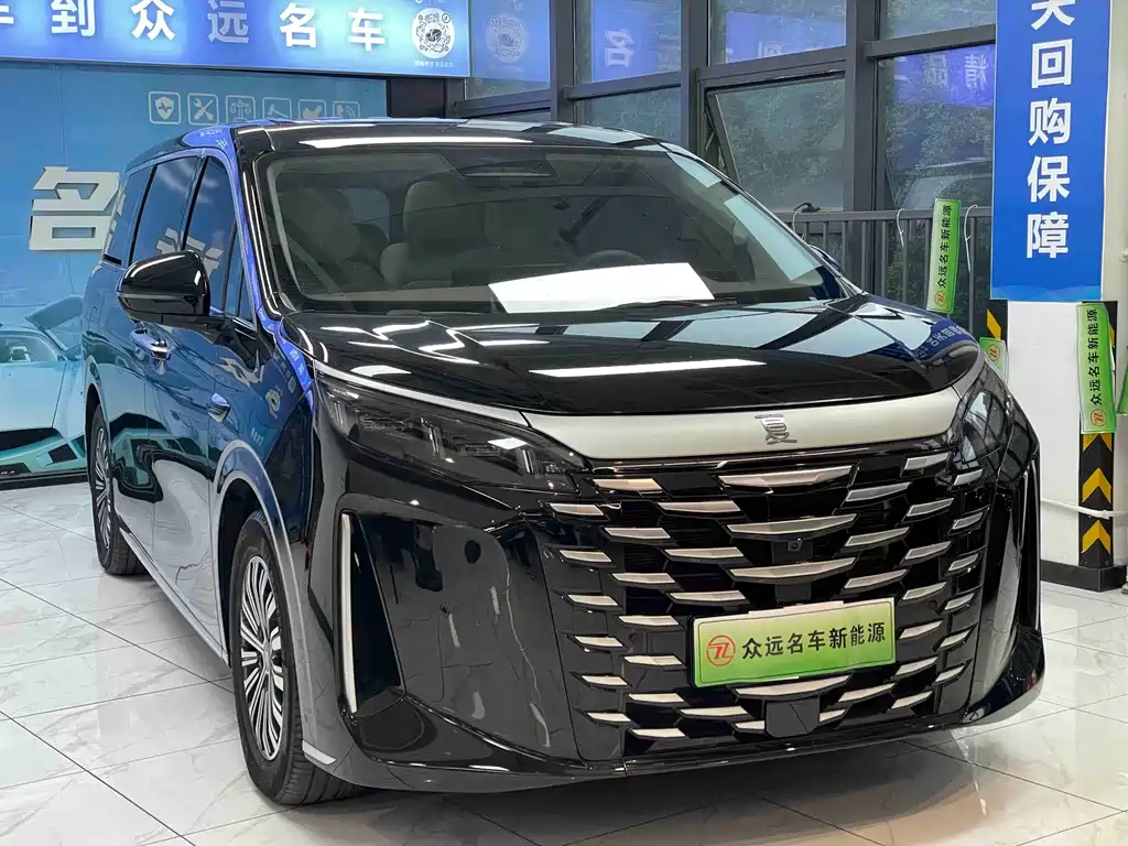 BYD BYD Xia 2025 DM-i 1.5T 180km Premium Edition 2025 - thumbnail 3