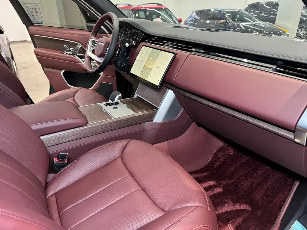 Land Rover Range Rover 2025 3.0 L6 400PS Autobiography Long Wheelbase 2026 - thumbnail 10
