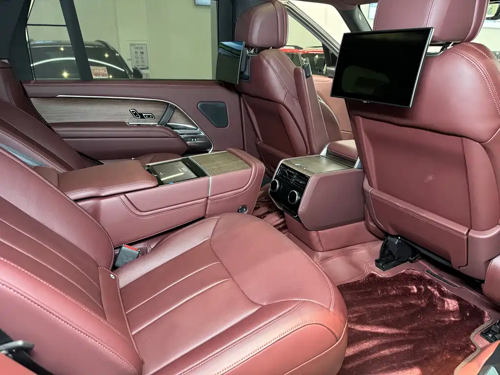 Land Rover Range Rover 2025 3.0 L6 400PS Autobiography Long Wheelbase 2026 - thumbnail 11
