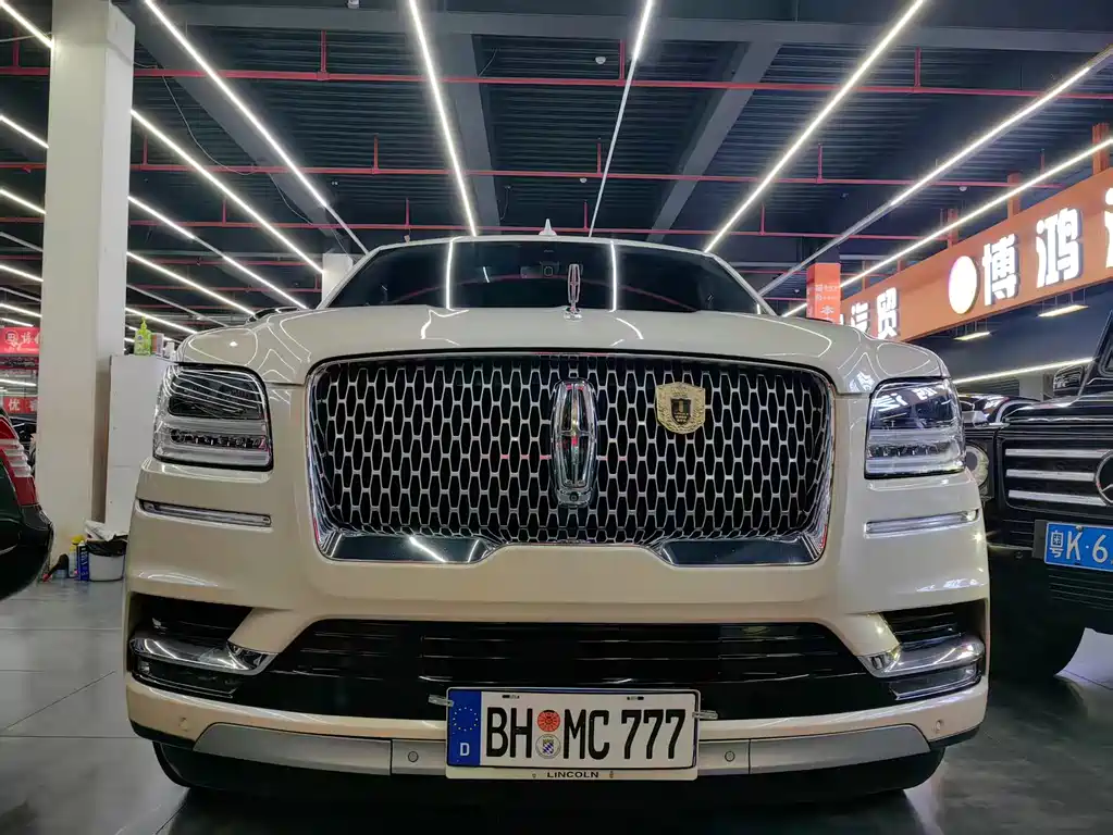 Lincoln Lincoln Navigator 2020 3.5T Long Wheelbase Presidential Edition 2019 - thumbnail 2