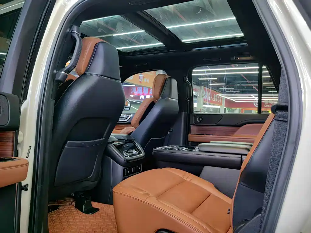 Lincoln Lincoln Navigator 2020 3.5T Long Wheelbase Presidential Edition 2019 - thumbnail 11