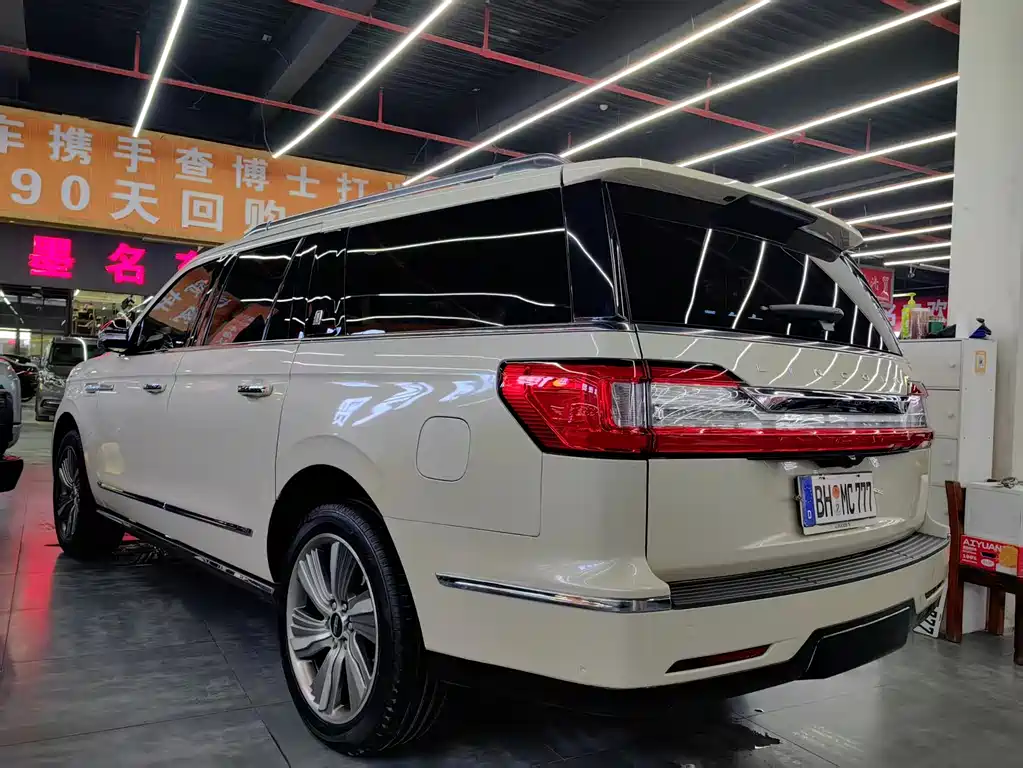 Lincoln Lincoln Navigator 2020 3.5T Long Wheelbase Presidential Edition 2019 - thumbnail 16