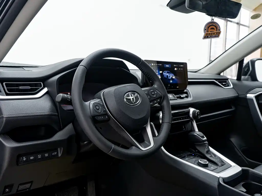 Toyota Venza 2023 Dual Engine 2.5L E-CVT AWD Premium Edition 2023 - thumbnail 4