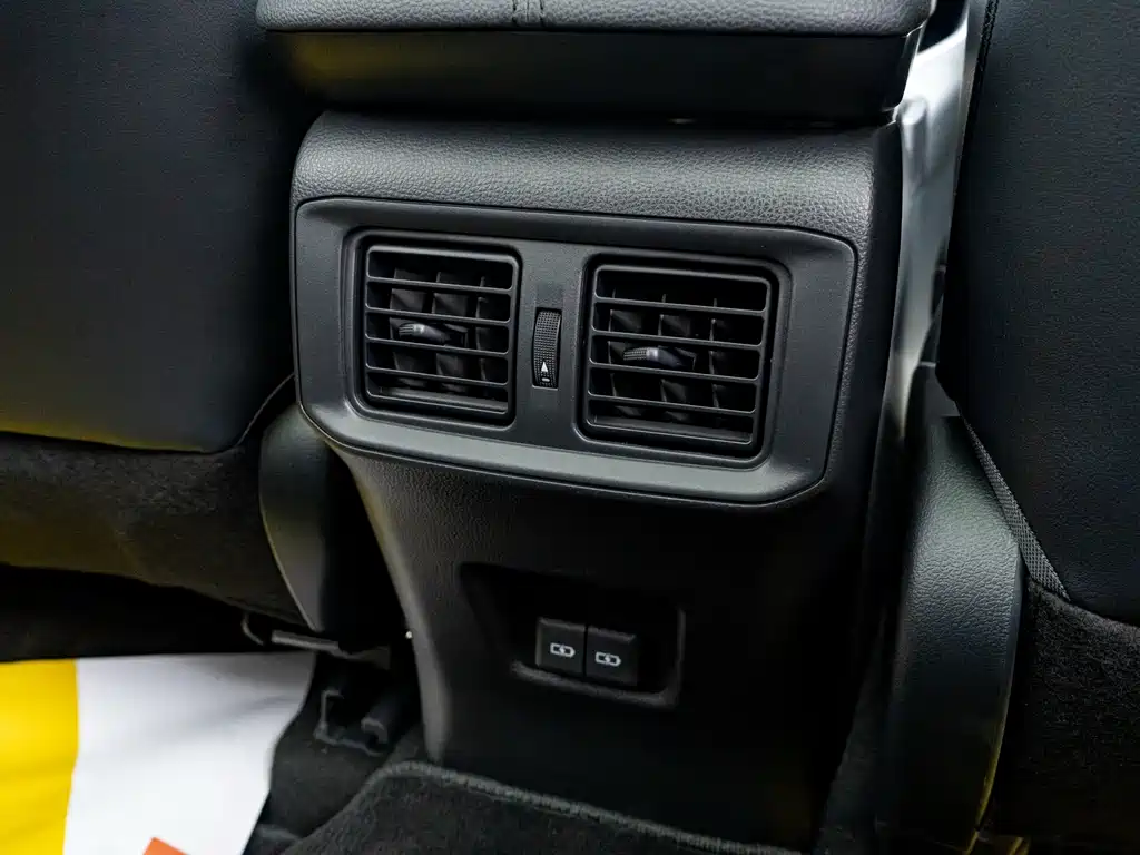 Toyota Venza 2023 Dual Engine 2.5L E-CVT AWD Premium Edition 2023 - thumbnail 14