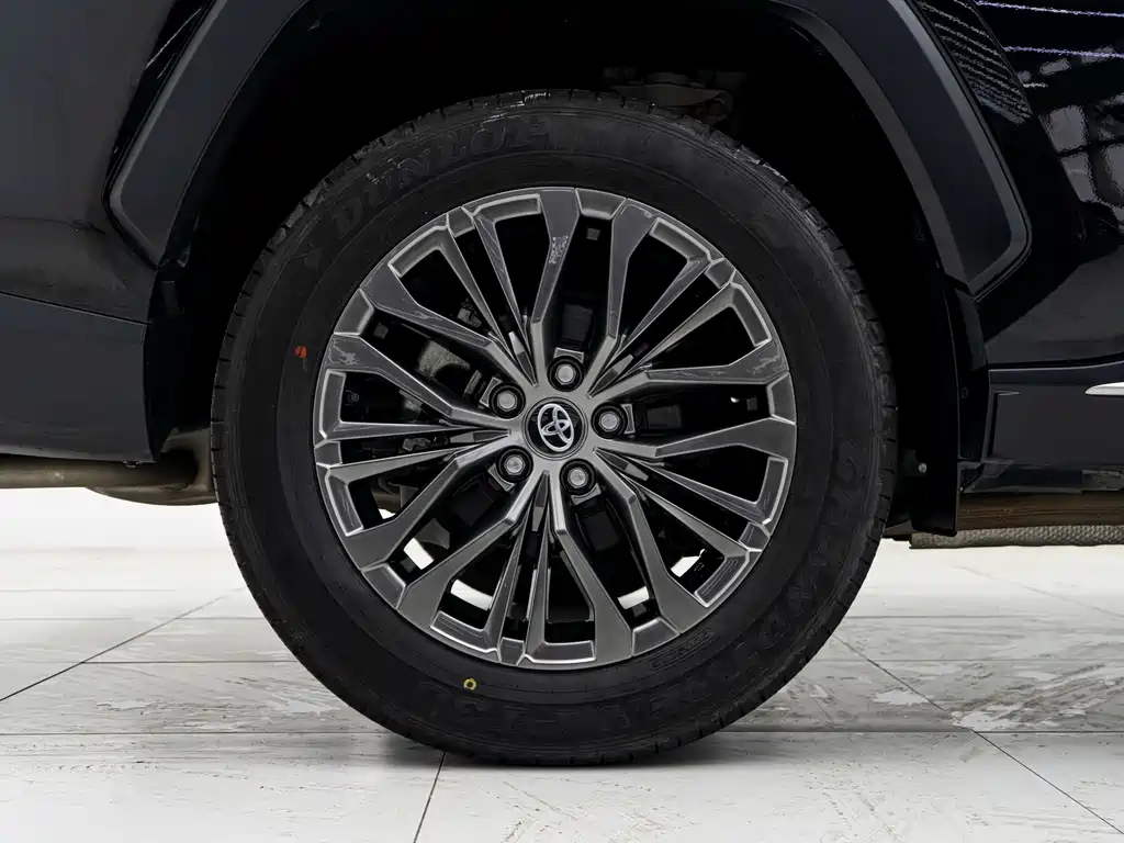 Toyota Venza 2023 Dual Engine 2.5L E-CVT AWD Premium Edition 2023 - thumbnail 19
