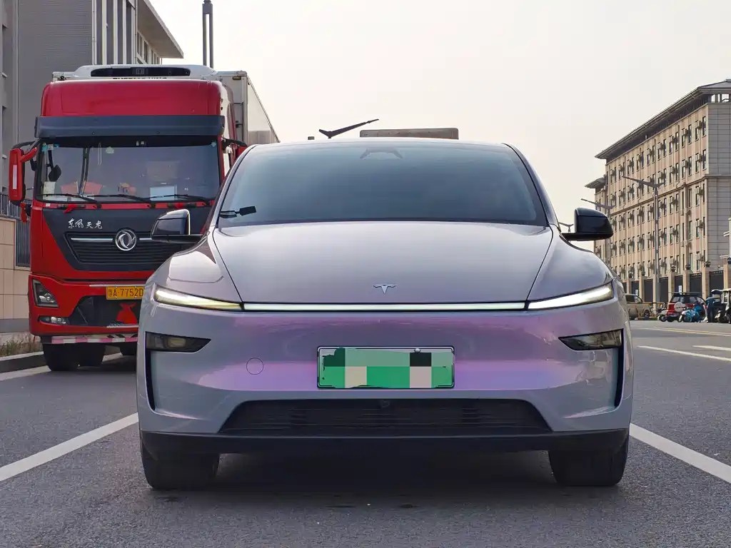 Tesla Model Y 2025 Long Range All-Wheel Drive First Edition 2025 - thumbnail 17