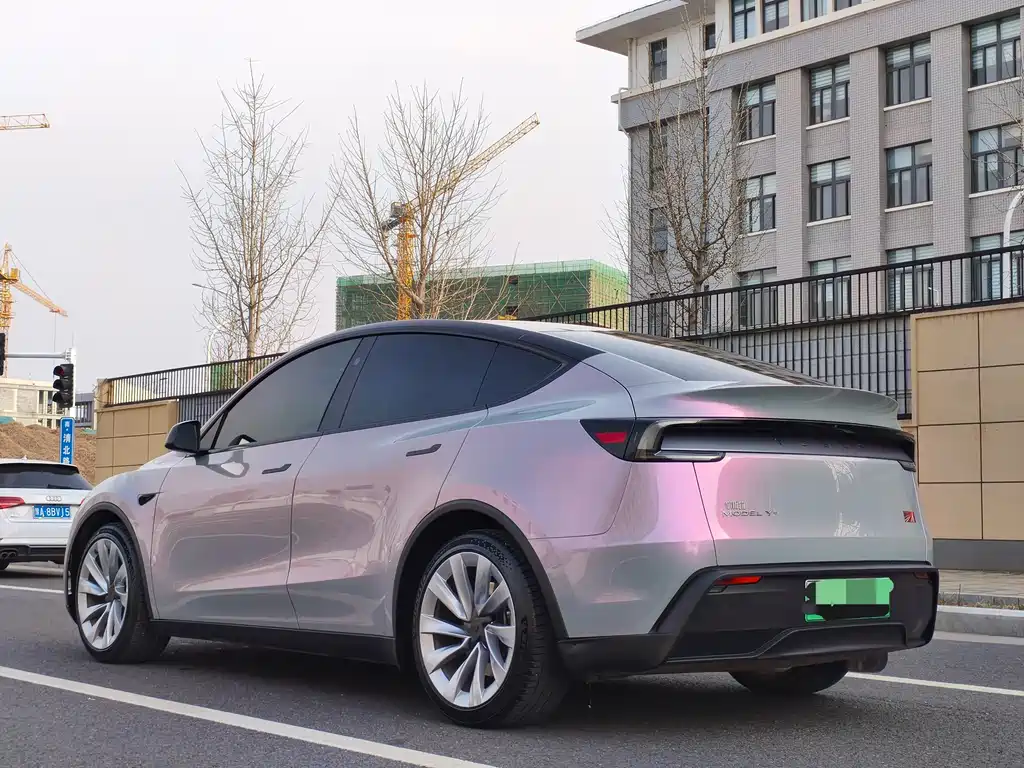 Tesla Model Y 2025 Long Range All-Wheel Drive First Edition 2025 - thumbnail 19
