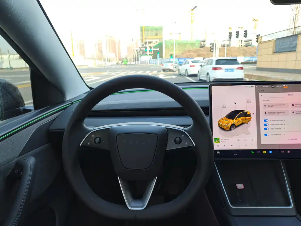 Tesla Model Y 2025 Long Range All-Wheel Drive First Edition 2025 - thumbnail 29