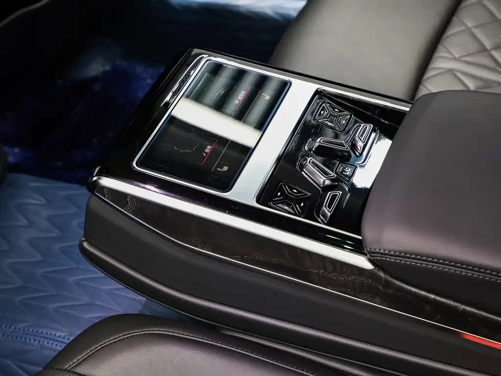 Audi Audi A8 2023 A8L 50 TFSI quattro Premium Selection 2023 - thumbnail 22