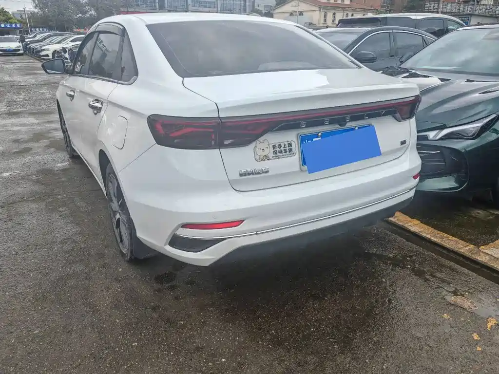 Geely Auto Geely Emgrand 2022 Model Year 4th Generation 1.5L CVT Premium Version 2022 - thumbnail 9