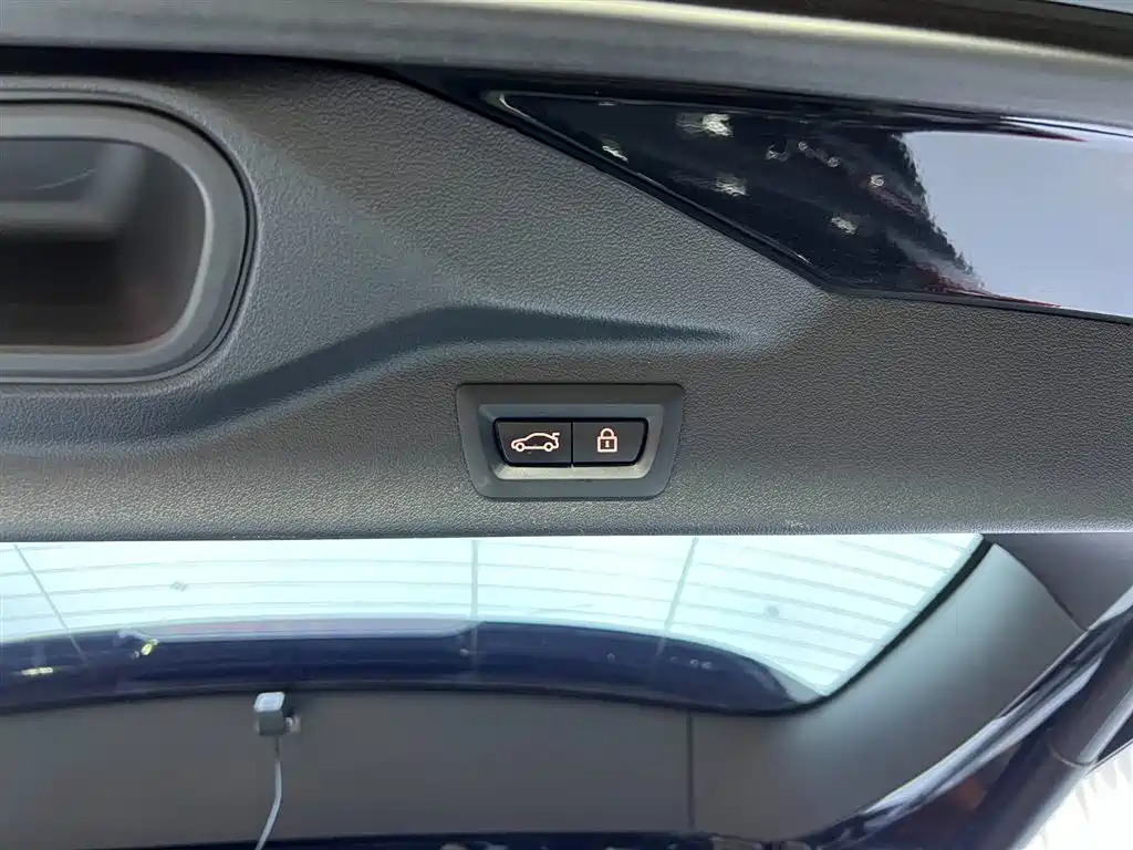 BMW BMW X7 xDrive40i M Sport Package Premium 2023 - thumbnail 30