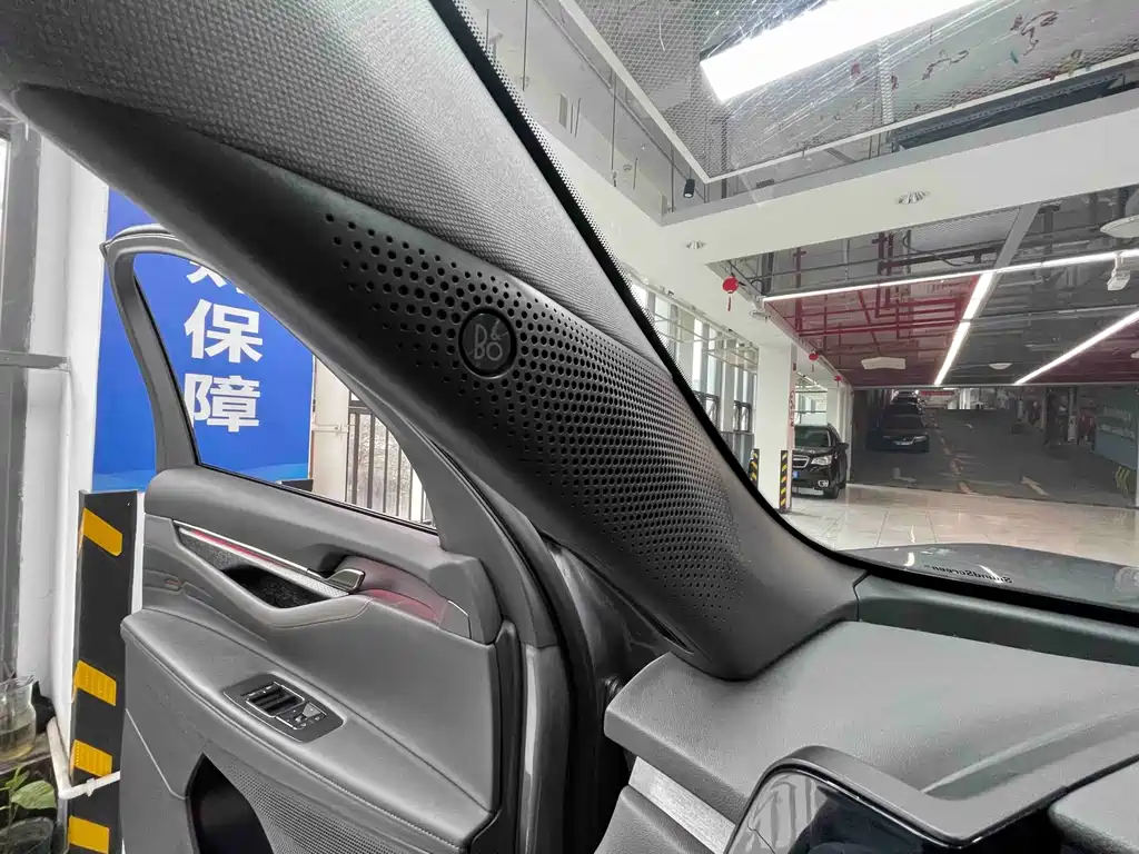 Ford Ford Edge 2023 Model Edge L 2.0T EcoBoost AWD 7-seater Premium Version 2023 - thumbnail 7