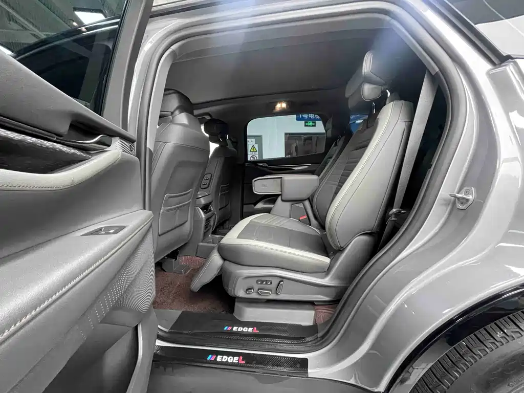 Ford Ford Edge 2023 Model Edge L 2.0T EcoBoost AWD 7-seater Premium Version 2023 - thumbnail 10