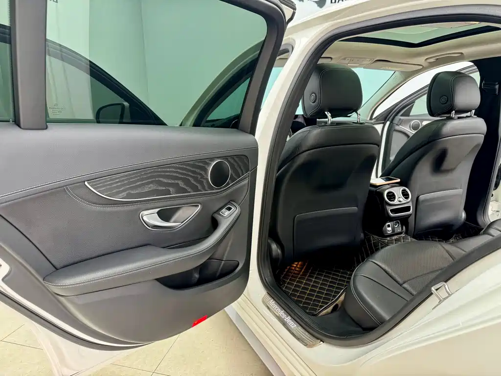 Mercedes-Benz Mercedes-Benz C-Class 2020 C 260 L Sport Edition 2020 - thumbnail 10