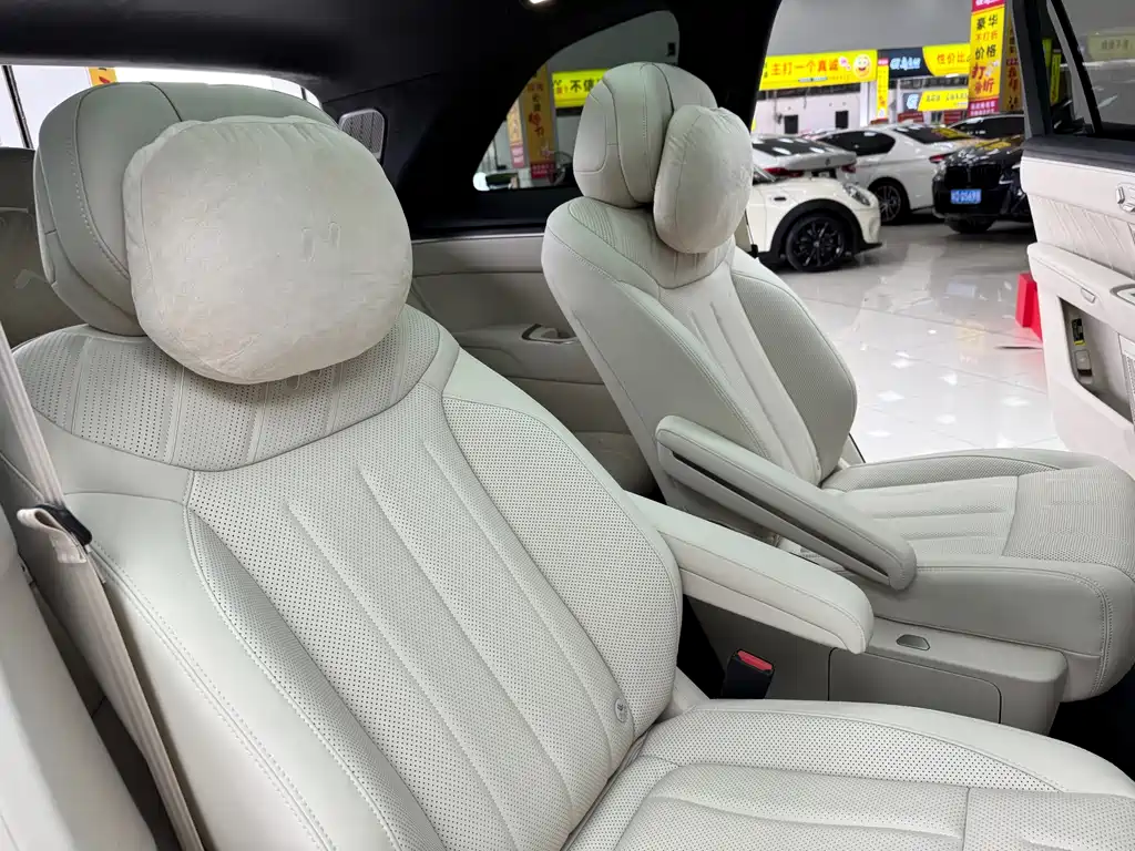 NIO NIO L90 2025 Max 6-seater Edition 2025 - thumbnail 13
