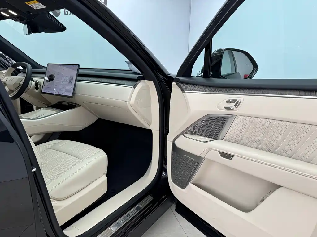 NIO NIO L90 2025 Max 6-seater Edition 2025 - thumbnail 15