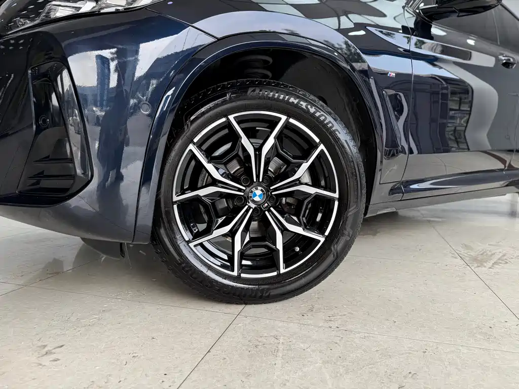 BMW BMW X4 2022 xDrive 25i M Sport Package 2022 - thumbnail 22
