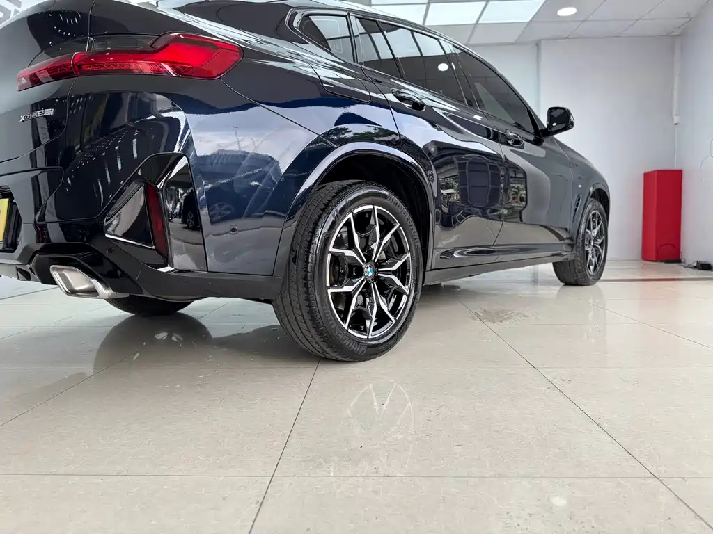BMW BMW X4 2022 xDrive 25i M Sport Package 2022 - thumbnail 23