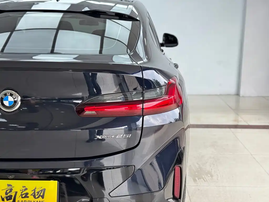 BMW BMW X4 2022 xDrive 25i M Sport Package 2022 - thumbnail 24