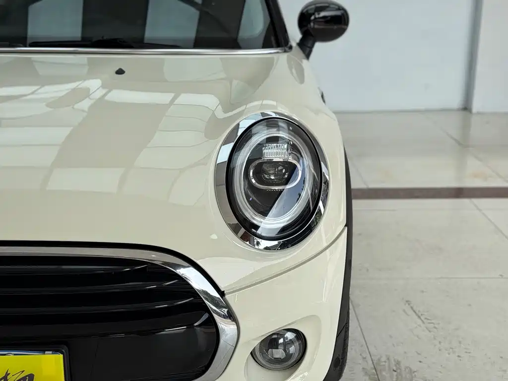 MINI MINI 2018 1.5T COOPER Artist 2020 - thumbnail 4