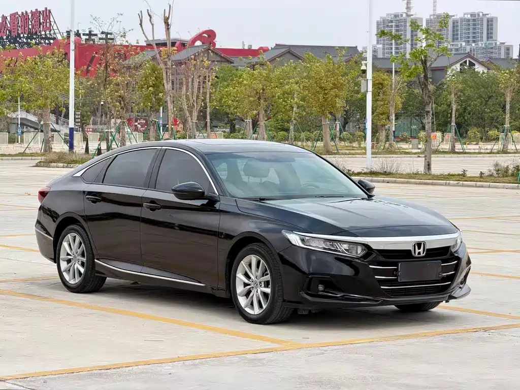 Honda Honda Accord 2022 260TURBO Luxury Edition 2023 - thumbnail 2