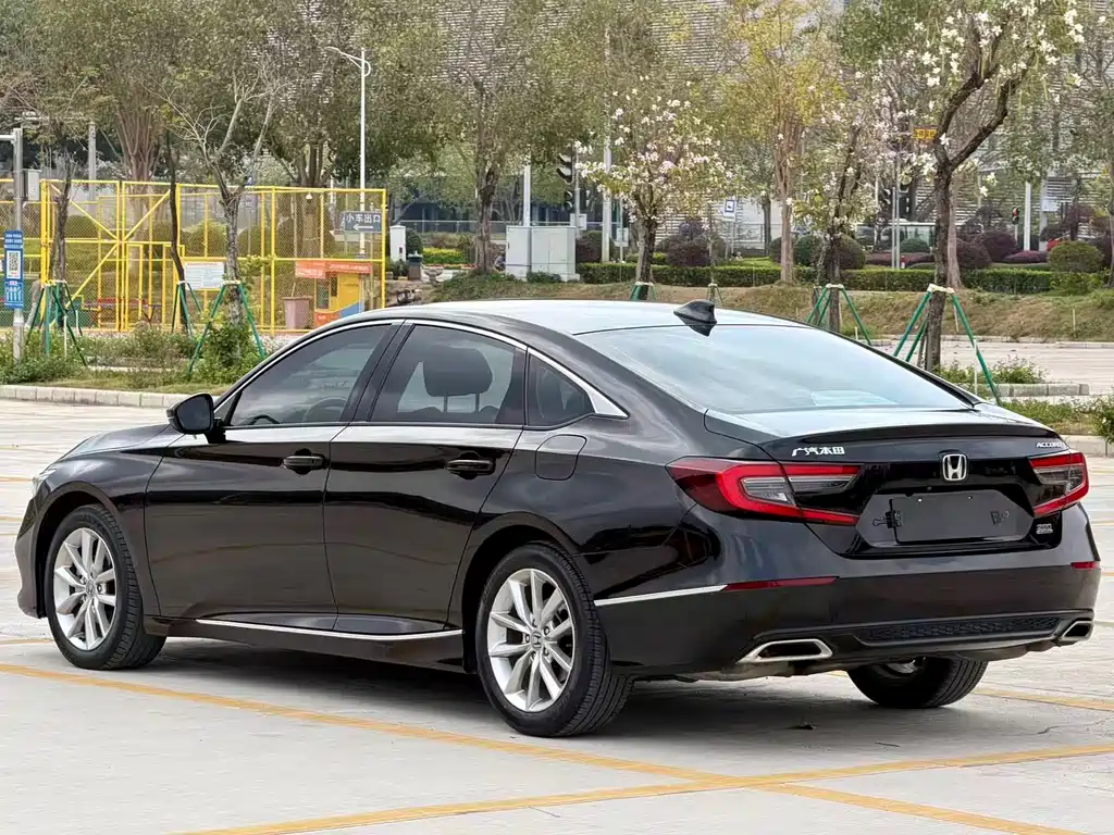 Honda Honda Accord 2022 260TURBO Luxury Edition 2023 - thumbnail 6