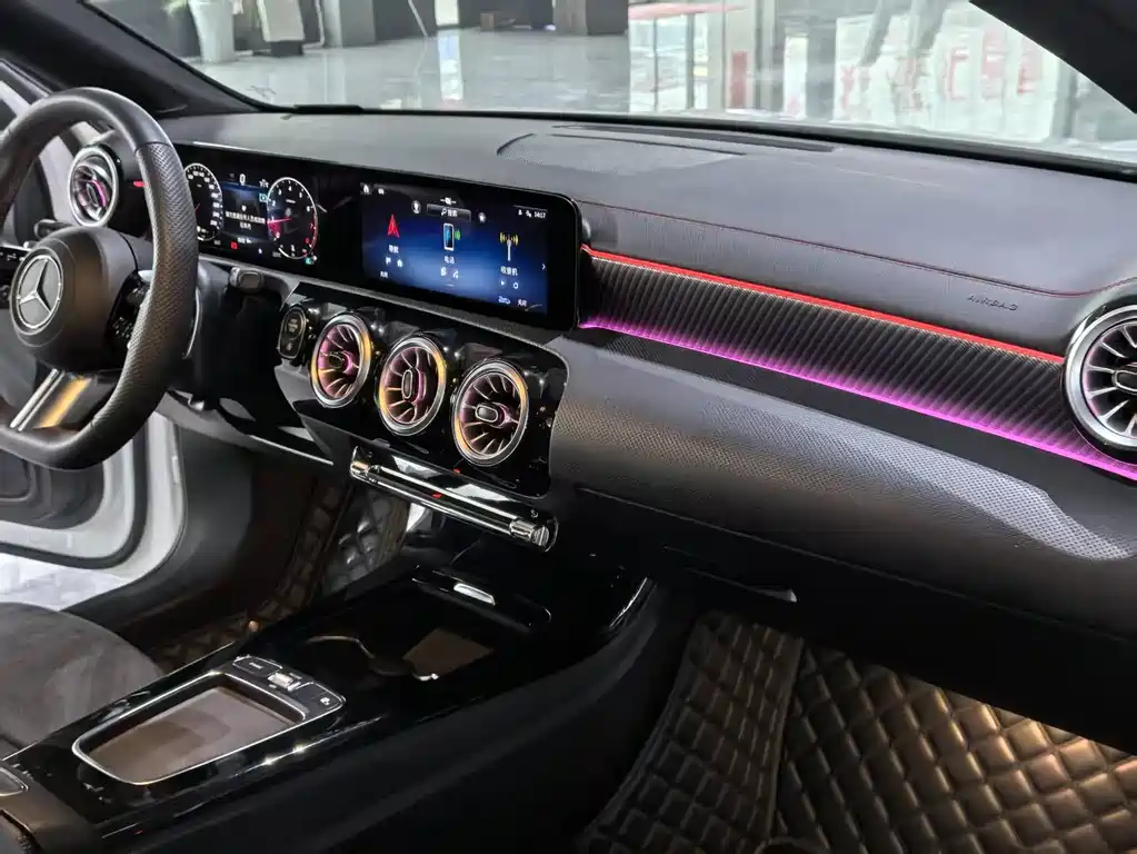 Mercedes-Benz Mercedes-Benz A-Class 2024 Facelift A 200 L Fashion Edition 2025 - thumbnail 8