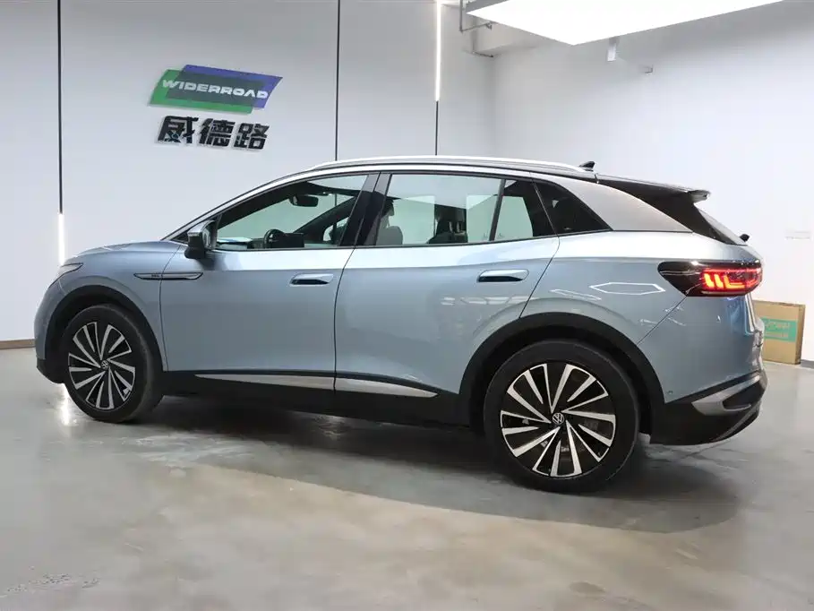 Volkswagen ID.4 X 2022 Intelligent Enjoyment Long Range Version 2023 - thumbnail 6