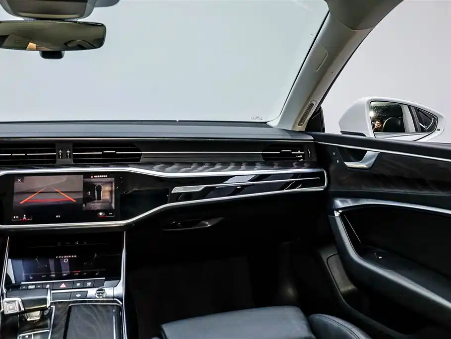 Audi Audi A7 2021 45 TFSI Premium Edition 2021 - thumbnail 23