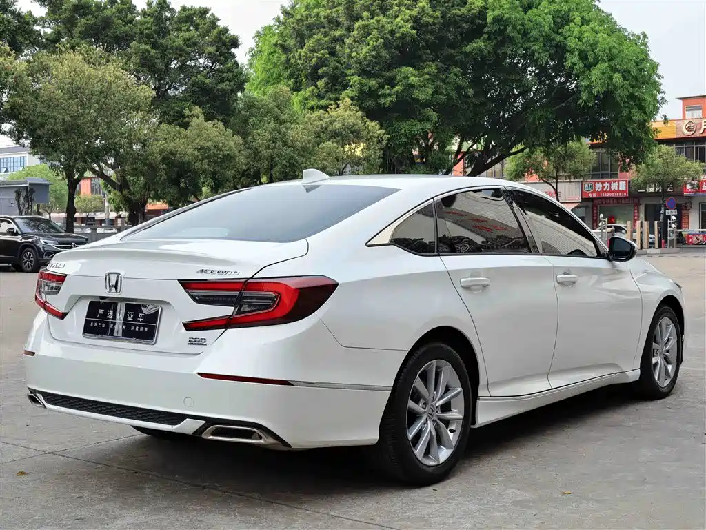 Honda Honda Accord 2022 260TURBO Luxury Edition 2023 - thumbnail 7
