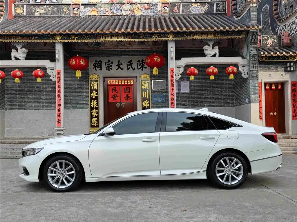 Honda Honda Accord 2022 260TURBO Luxury Edition 2023 - thumbnail 10