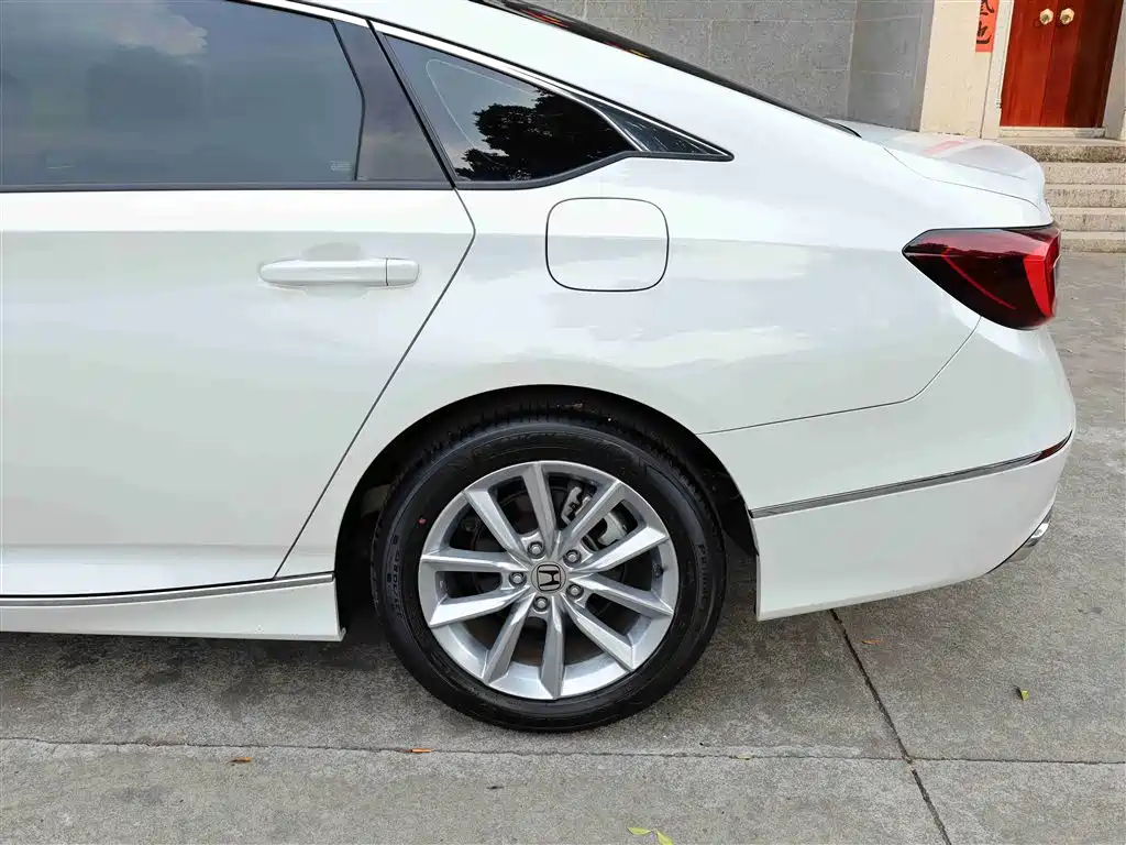 Honda Honda Accord 2022 260TURBO Luxury Edition 2023 - thumbnail 28