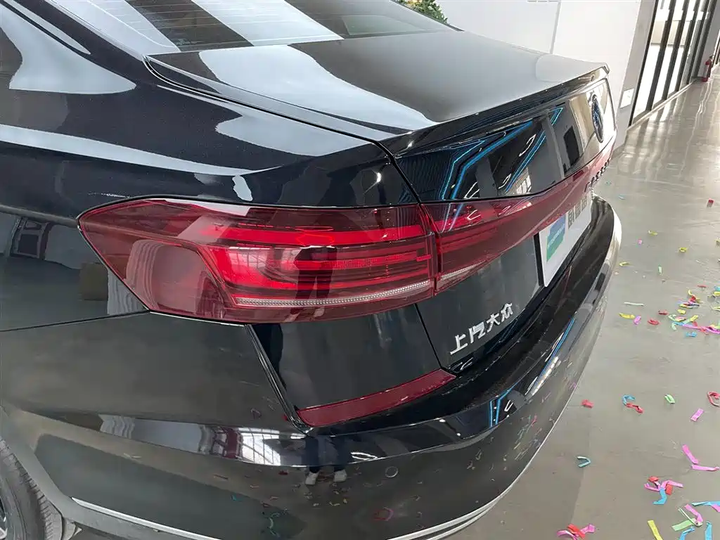 Volkswagen Volkswagen Passat 2023 330TSI Elite Starry Sky Edition 2023 - thumbnail 30