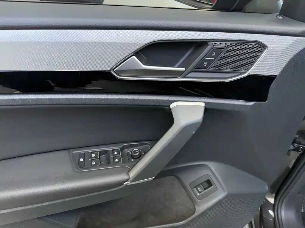 Volkswagen Tayron 2022 280TSI 2WD Luxury Intelligent Connection Edition 2022 - thumbnail 16