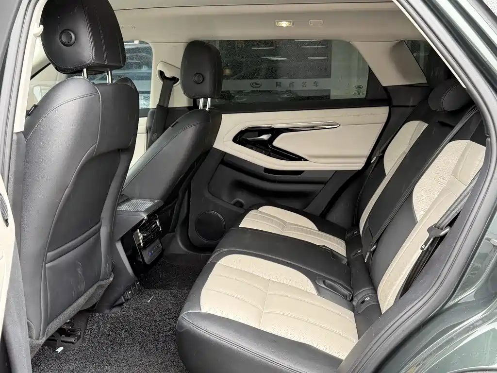Land Rover Range Rover Evoque 2021 L 249PS R-Dynamic First Edition 2022 - thumbnail 8