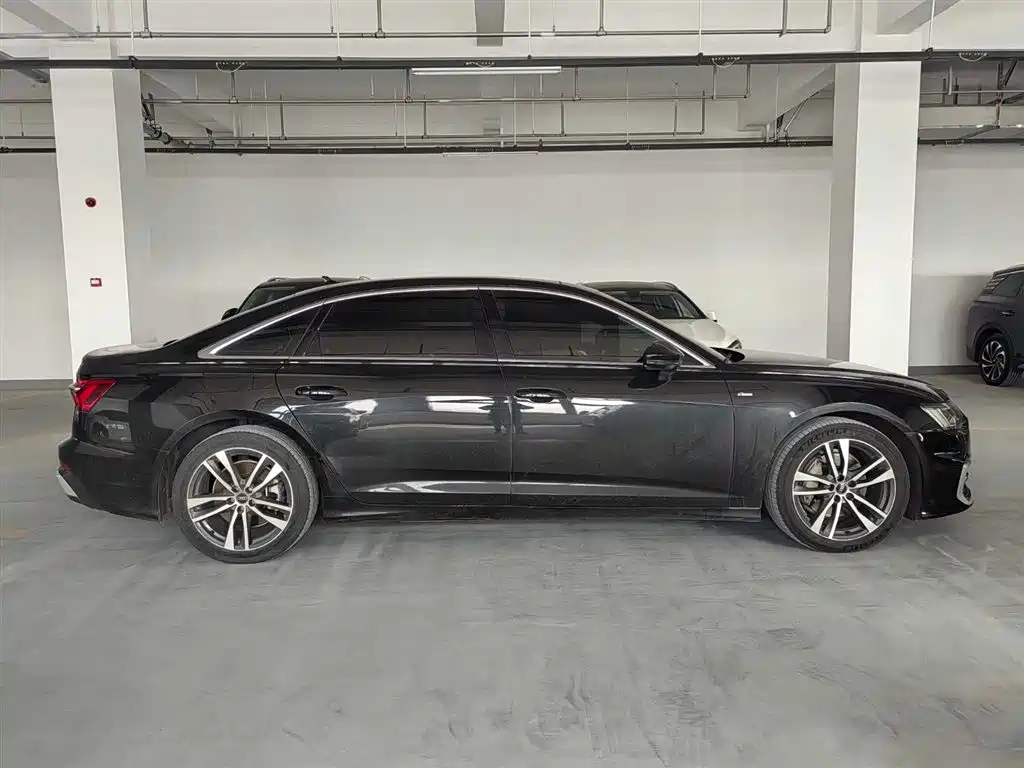 Audi Audi A6L 2023 40 TFSI Luxury Dynamic Model 2023 - thumbnail 3
