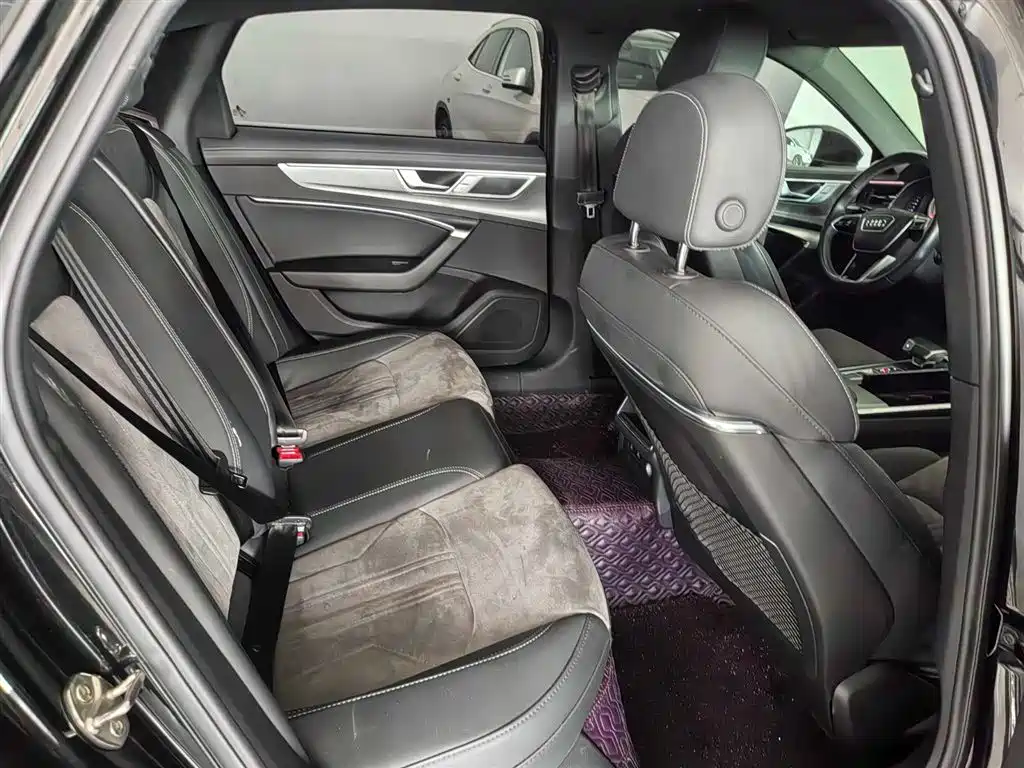 Audi Audi A6L 2023 40 TFSI Luxury Dynamic Model 2023 - thumbnail 10