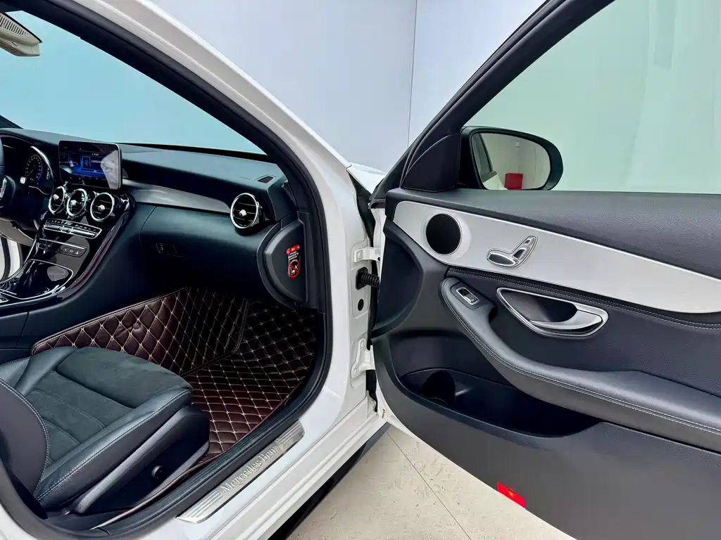Mercedes-Benz Mercedes-Benz C-Class 2020 C 260 Sport Edition 2020 - thumbnail 14