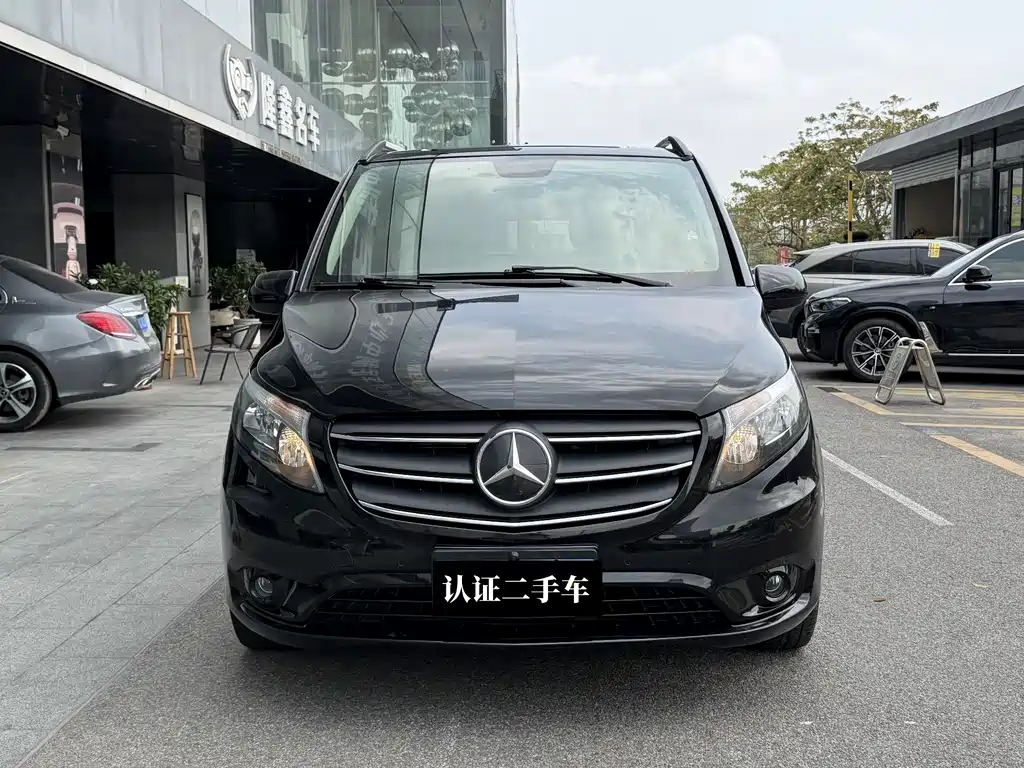 Mercedes-Benz Vito 2021 2.0T Business Edition 7-seater 2021 - thumbnail 3