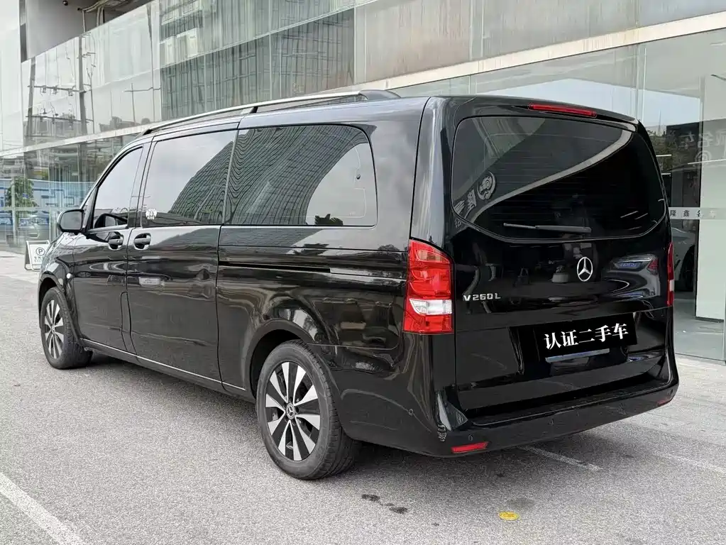 Mercedes-Benz Vito 2021 2.0T Business Edition 7-seater 2021 - thumbnail 5