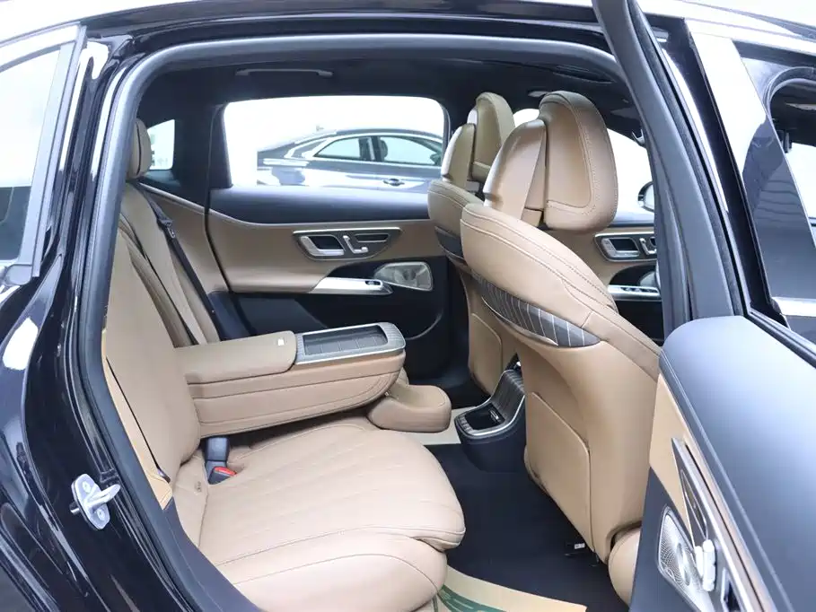 Mercedes-Benz Mercedes-Benz E-Class 2024 E 300 L Luxury Model 2024 - thumbnail 17