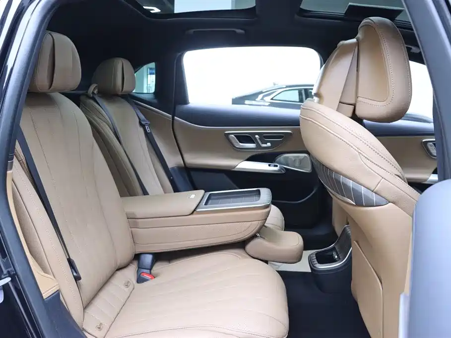 Mercedes-Benz Mercedes-Benz E-Class 2024 E 300 L Luxury Model 2024 - thumbnail 18