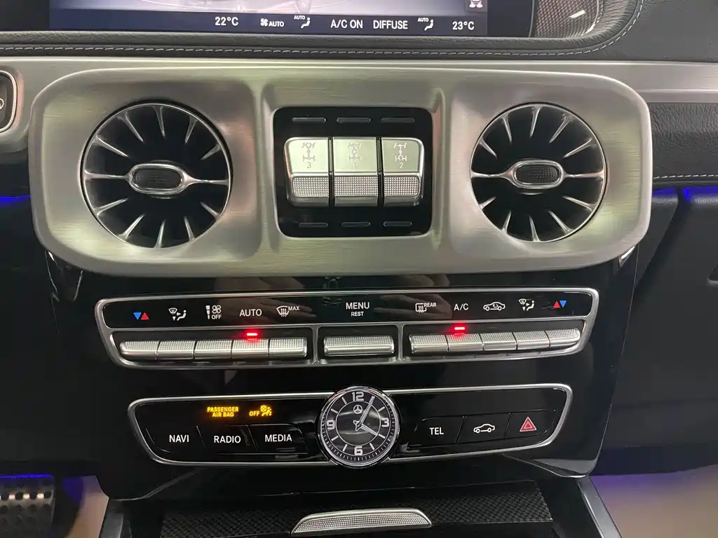 Mercedes-Benz Mercedes-Benz G-Class 2020 G 500 Night Package Special Edition 2022 - thumbnail 25