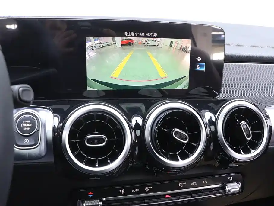 Mercedes-Benz Mercedes-Benz GLB 2022 GLB 200 Dynamic 2023 - thumbnail 9