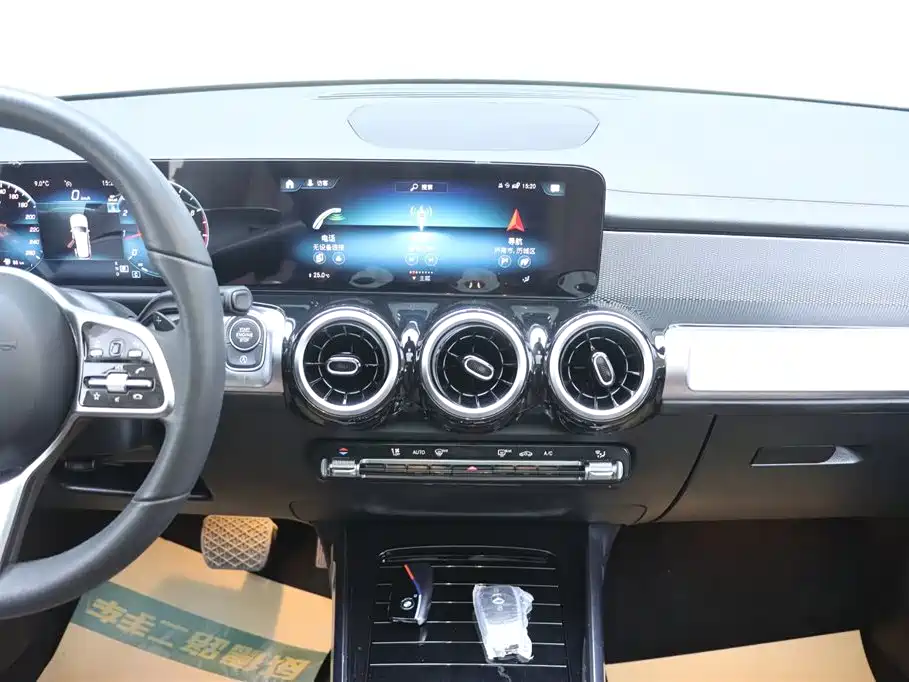 Mercedes-Benz Mercedes-Benz GLB 2022 GLB 200 Dynamic 2023 - thumbnail 25