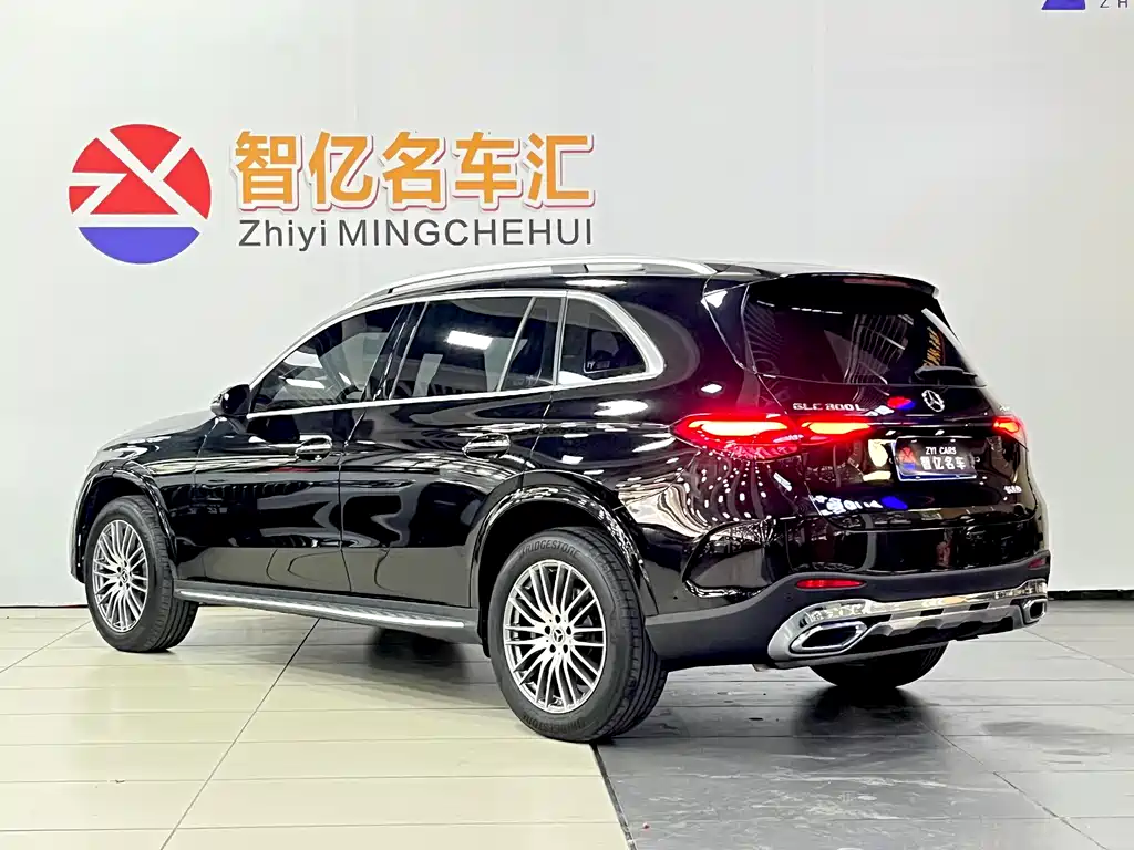 Mercedes-Benz Mercedes-Benz GLC 2023 GLC 300 L 4MATIC Dynamic Model 5-Seat 2023 - thumbnail 13