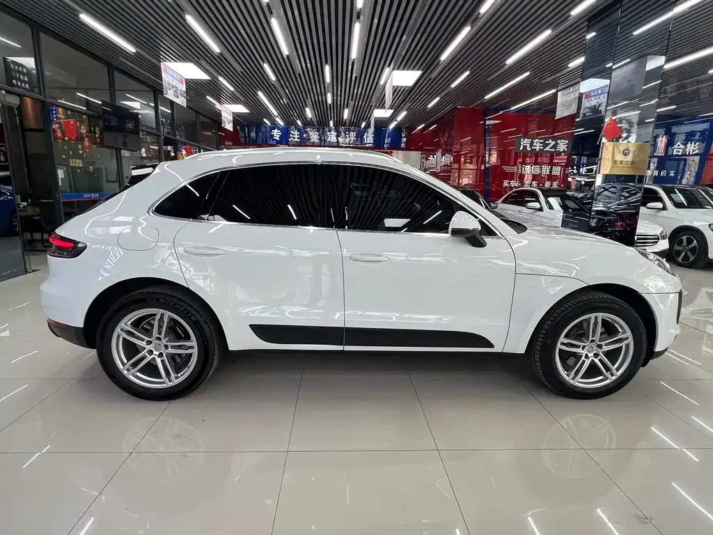 Porsche Porsche Macan 2020 Macan 2.0T 2020 - thumbnail 4